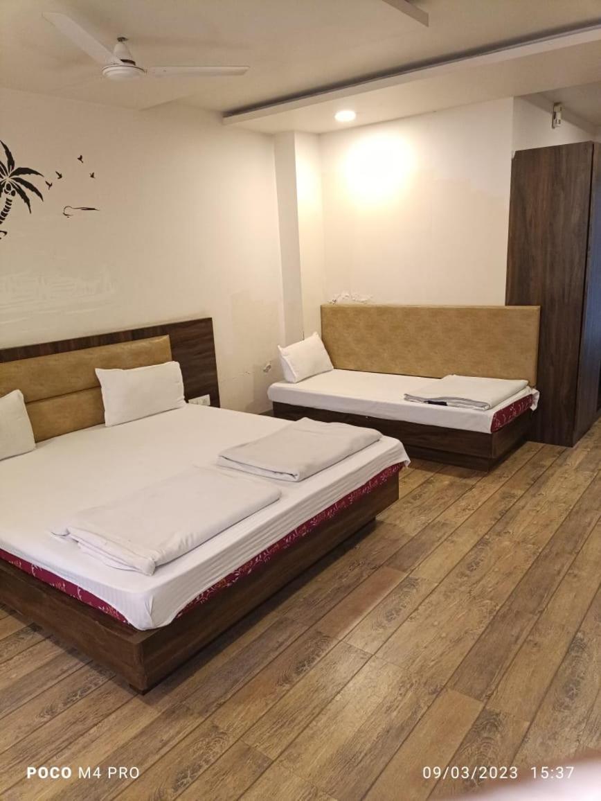 Hotel Shri Vardhan Ujjain Exterior photo