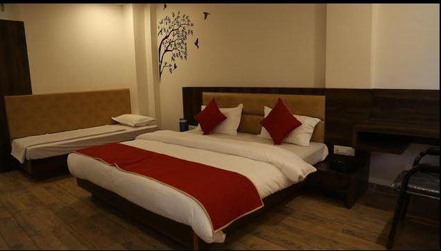 Hotel Shri Vardhan Ujjain Exterior photo